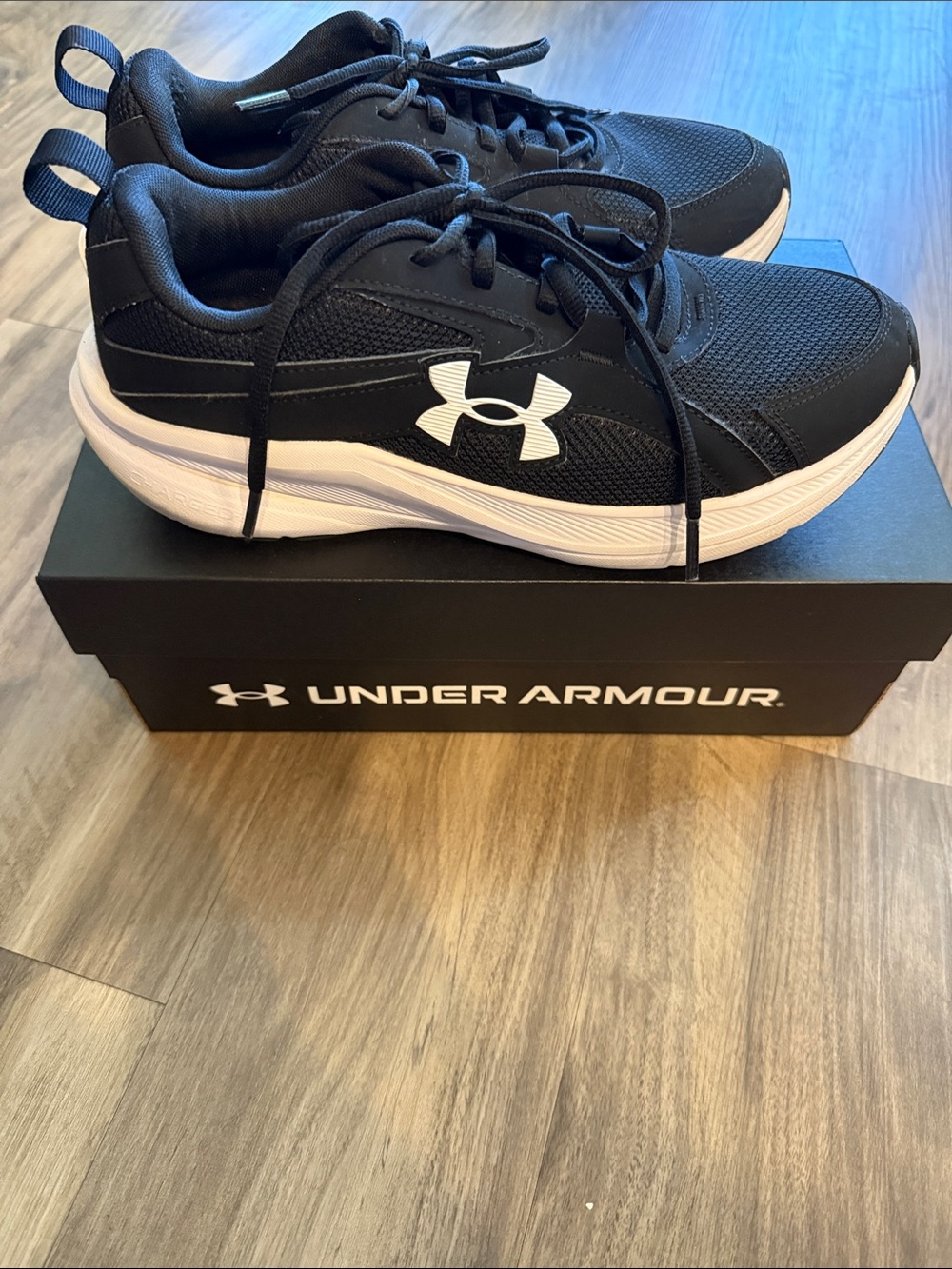 Under Armour UA Assert 11 Men's Sneakers - Black/White